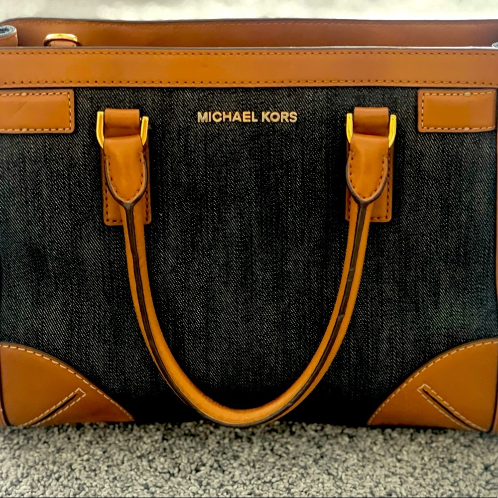 Michael Kors purse